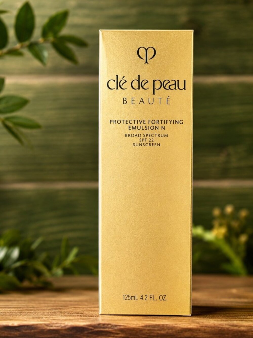 Clé de Peau Beauté Protective Fortifying Emulsion SPF 22 125ml New